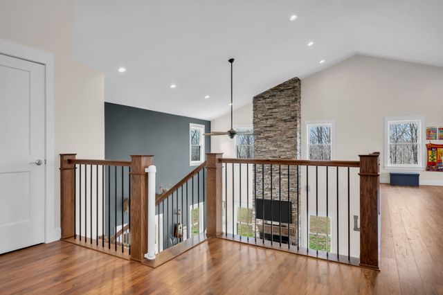 1658 Apache Trl, Pegram, TN 37143