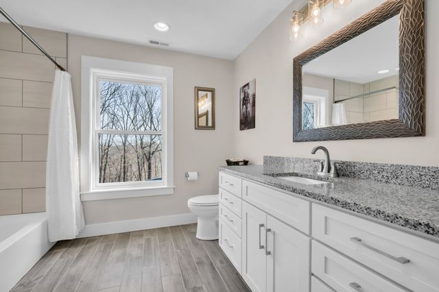 1658 Apache Trl, Pegram, TN 37143