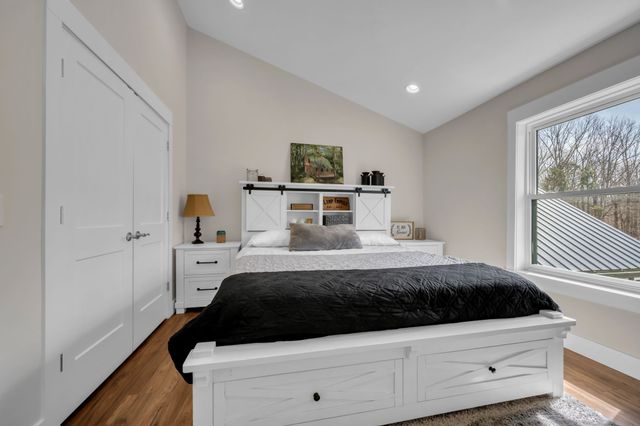 1658 Apache Trl, Pegram, TN 37143