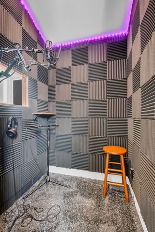 1658 Apache Trl, Pegram, TN 37143