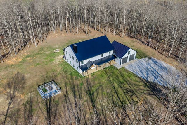 1658 Apache Trl, Pegram, TN 37143