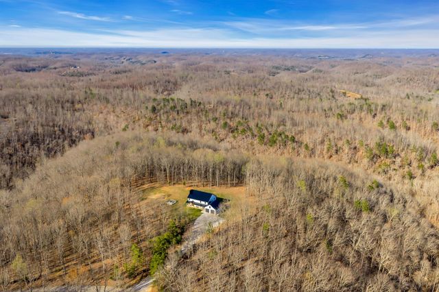 1658 Apache Trl, Pegram, TN 37143