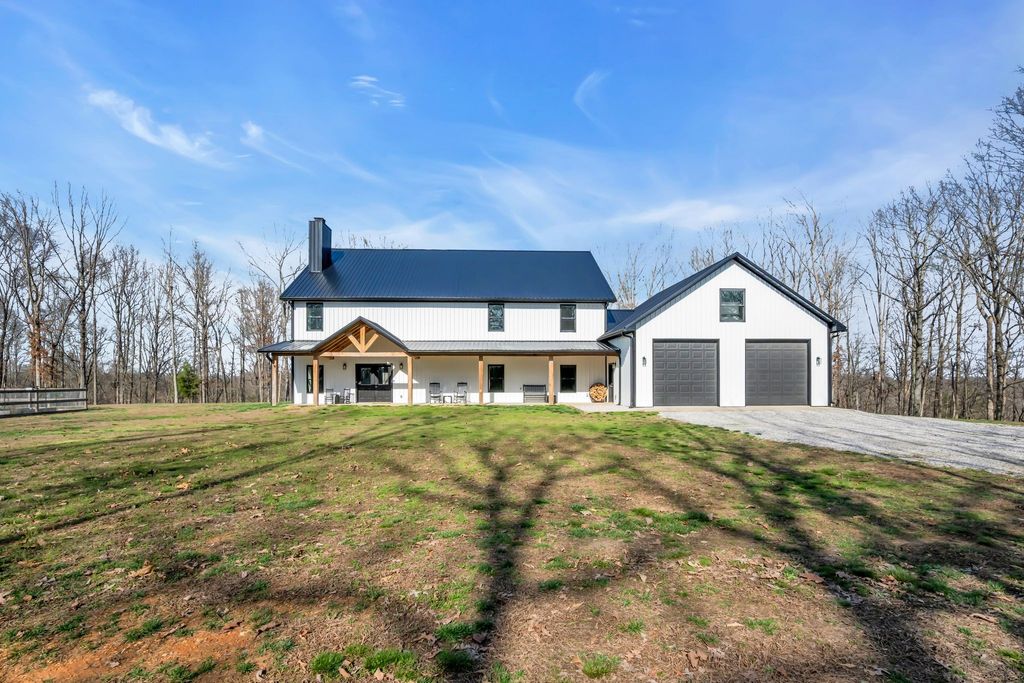 1658 Apache Trl, Pegram, TN 37143