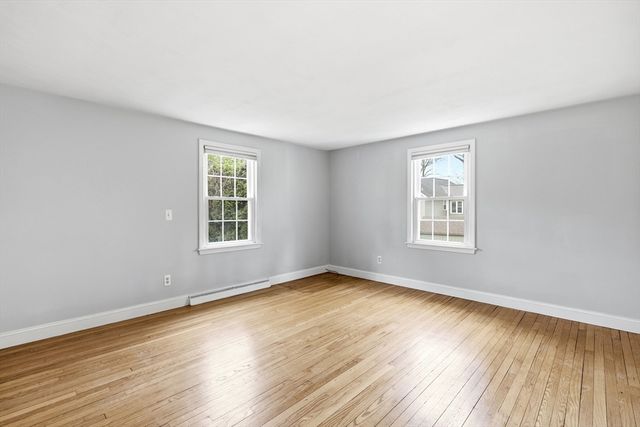 7 Brewster Rd, West Springfield, MA 01089