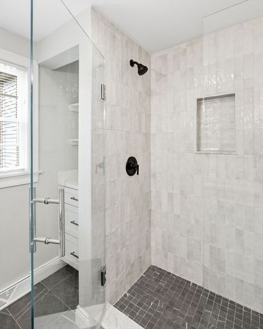7 Brewster Rd, West Springfield, MA 01089