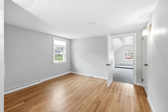 7 Brewster Rd, West Springfield, MA 01089
