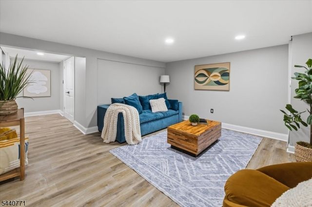 11 Nottingham Rd, West Orange Twp., NJ 07052