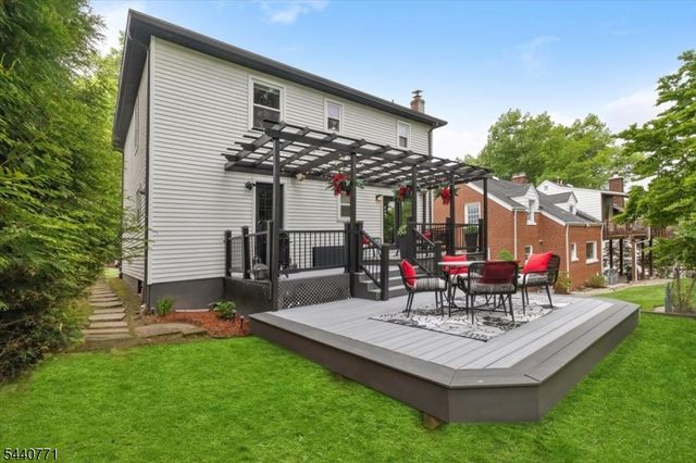 11 Nottingham Rd, West Orange Twp., NJ 07052