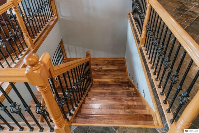 10955 N 58th Plaza, Omaha, NE 68152