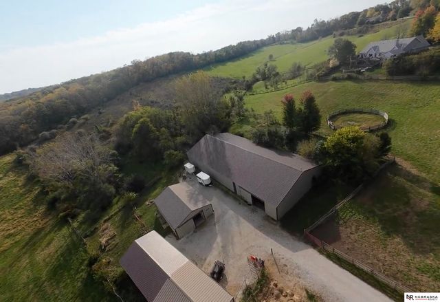 10955 N 58th Plaza, Omaha, NE 68152