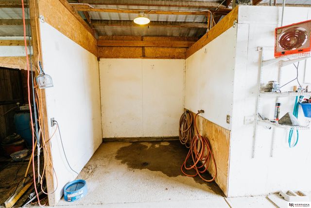 10955 N 58th Plaza, Omaha, NE 68152