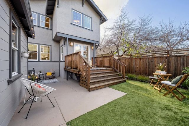 382 382 50Th St, Oakland, CA 94609