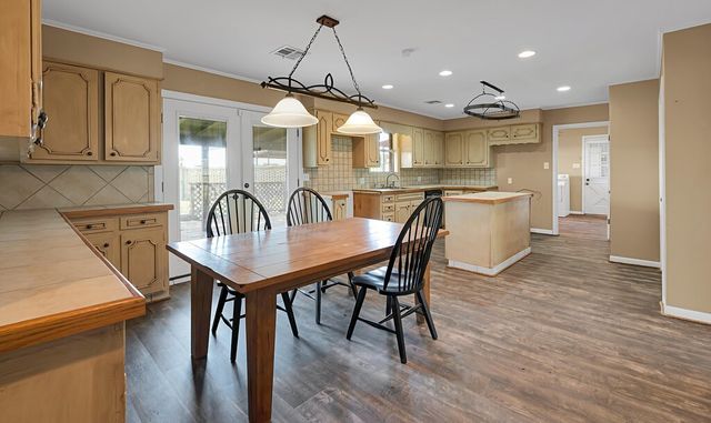 596 Saffle Road, Robinson, TX 76706