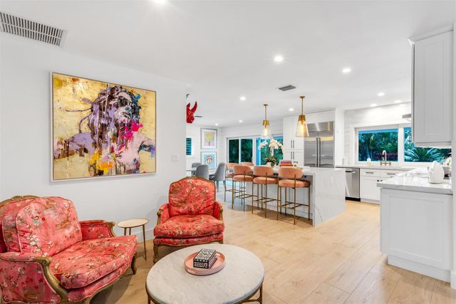 2720 Cardinal Circle, Gulf Stream, FL 33483