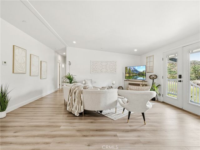 29626 Silver Street, Val Verde, CA 91384