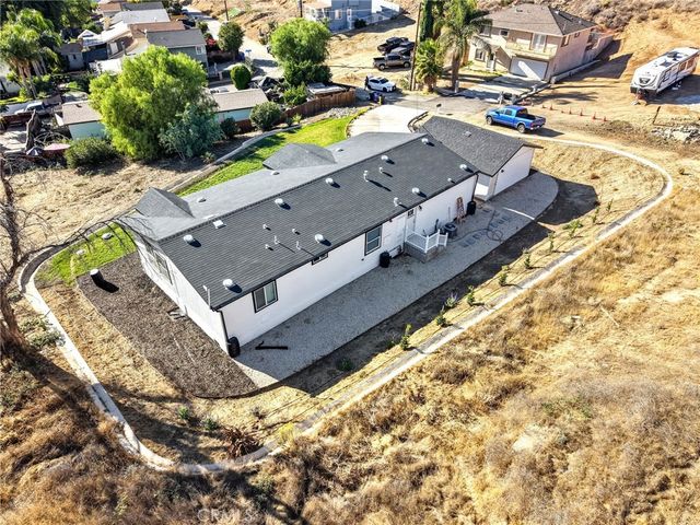 29626 Silver Street, Val Verde, CA 91384