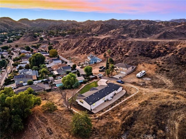 29626 Silver Street, Val Verde, CA 91384
