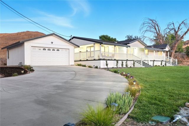29626 Silver Street, Val Verde, CA 91384