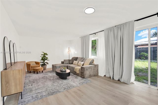 51 NE 56th Ct, Oakland Park, FL 33334