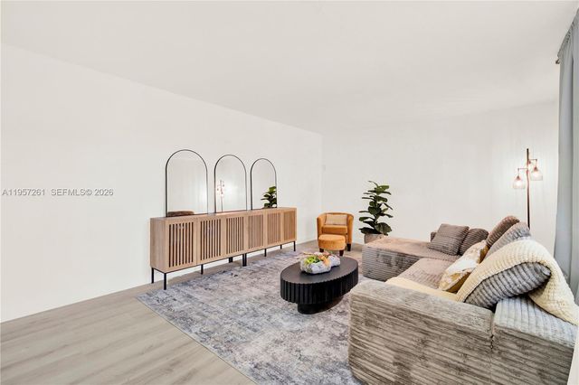 51 NE 56th Ct, Oakland Park, FL 33334