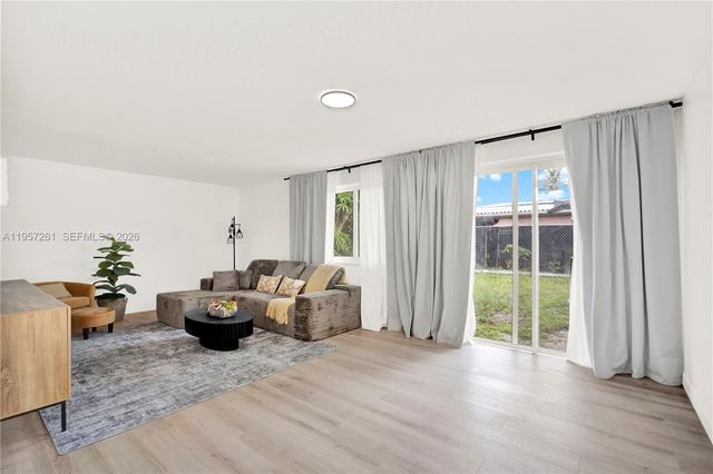 51 NE 56th Ct, Oakland Park, FL 33334