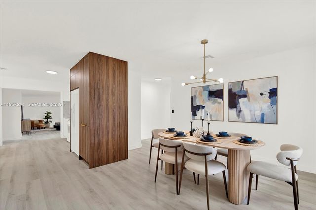 51 NE 56th Ct, Oakland Park, FL 33334