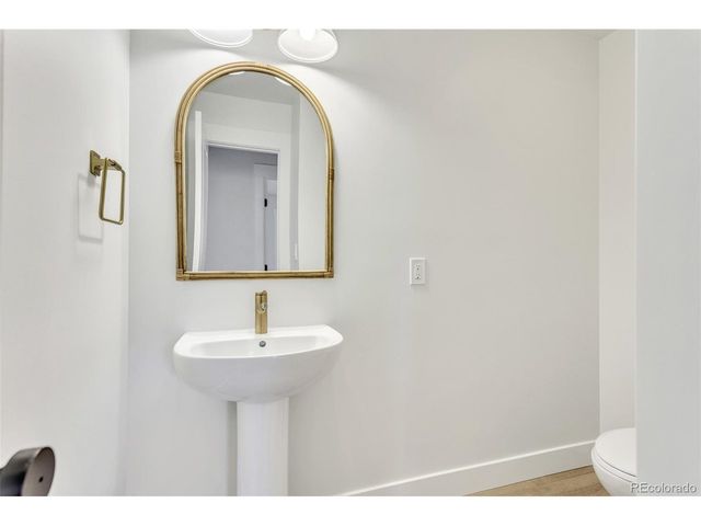 7652 S Gallup Ct, Littleton, CO 80120