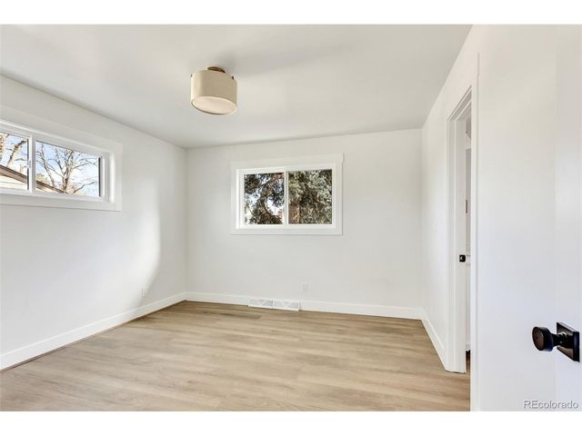 7652 S Gallup Ct, Littleton, CO 80120