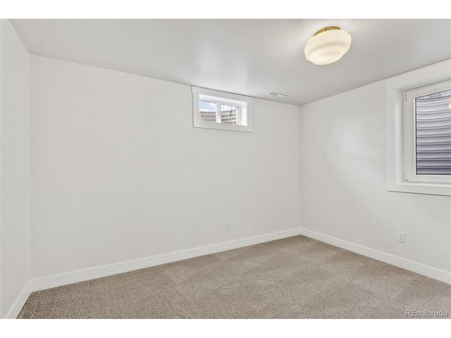 7652 S Gallup Ct, Littleton, CO 80120