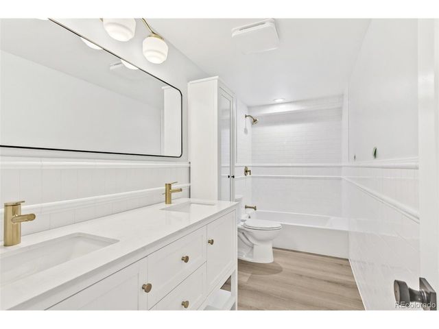 7652 S Gallup Ct, Littleton, CO 80120