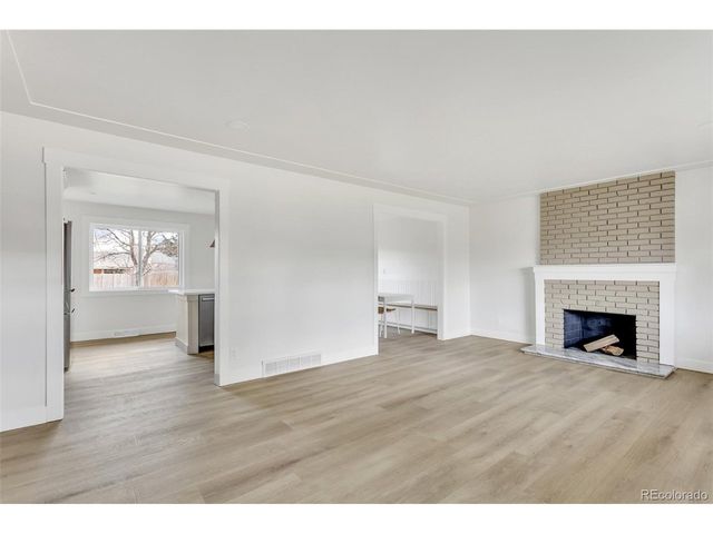 7652 S Gallup Ct, Littleton, CO 80120