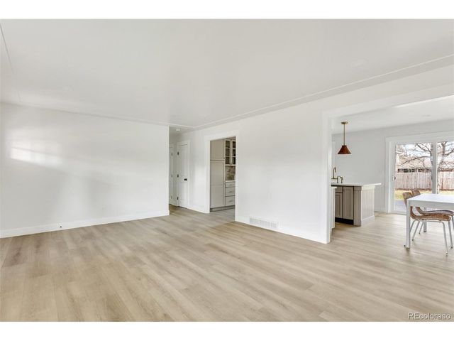 7652 S Gallup Ct, Littleton, CO 80120