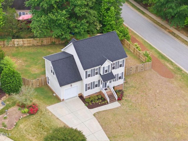 109 Highland Springs Lane, Holly Springs, NC 27540