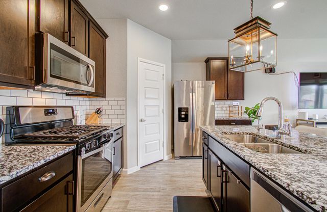 3742 Canyon Shore Lane, Missouri City, TX 77459