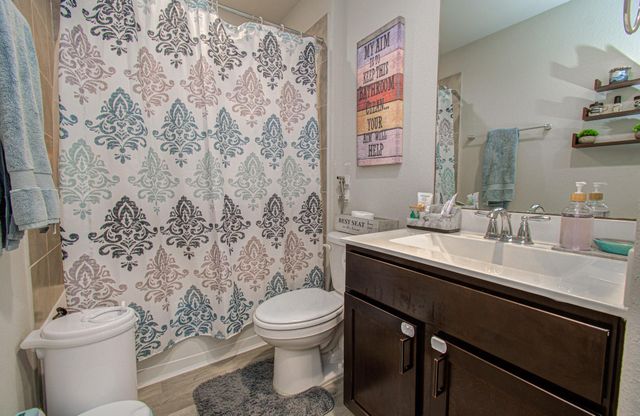 3742 Canyon Shore Lane, Missouri City, TX 77459