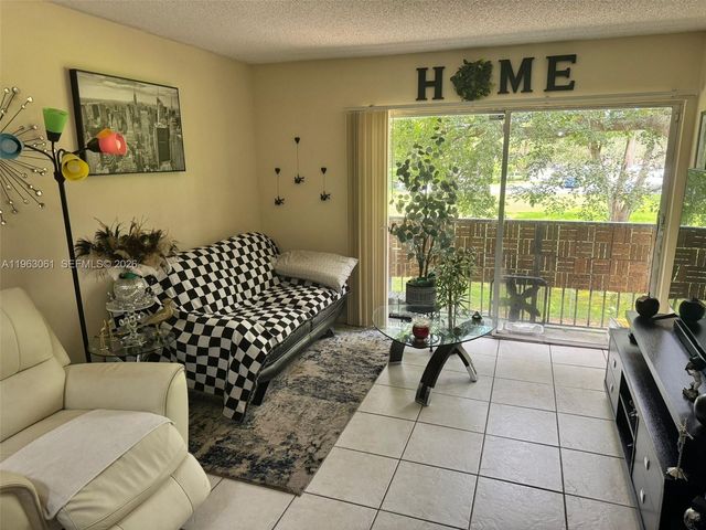 8540 N Sherman Cir 204, Miramar, FL 33025