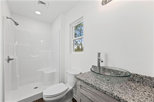 312 E 5th Street, Edgerton, KS 66021