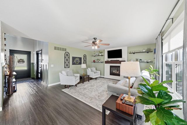 3321 Cilantro Cove, Fort Wayne, IN 46818
