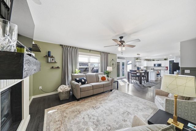 3321 Cilantro Cove, Fort Wayne, IN 46818