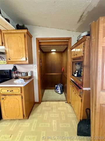 5924 Kickapoo Avenue, Kingston, OK 73439