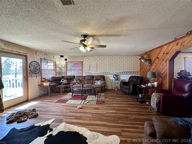 5924 Kickapoo Avenue, Kingston, OK 73439