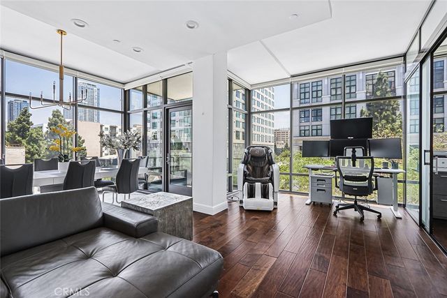 1111 S Grand Avenue 511, Los Angeles, CA 90015