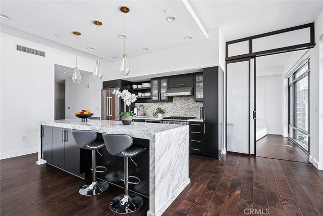 1111 S Grand Avenue 511, Los Angeles, CA 90015