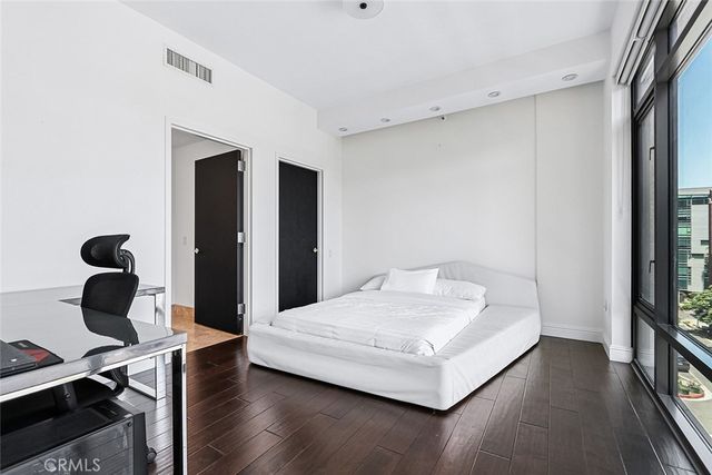 1111 S Grand Avenue 511, Los Angeles, CA 90015