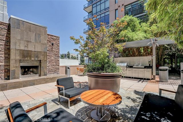 1111 S Grand Avenue 511, Los Angeles, CA 90015