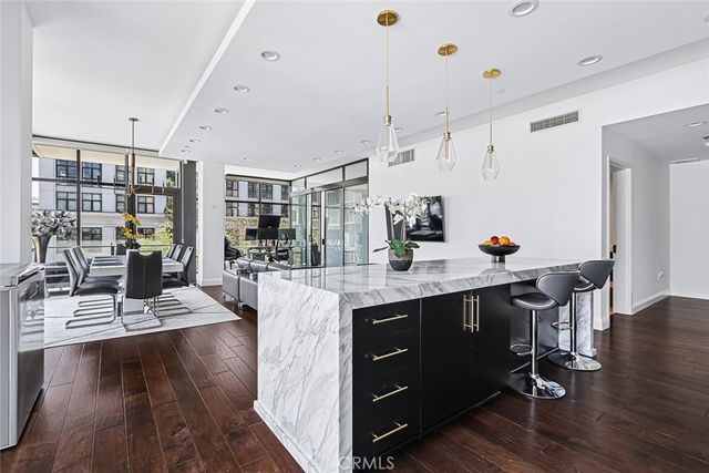 1111 S Grand Avenue 511, Los Angeles, CA 90015