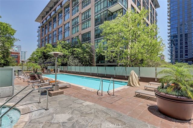 1111 S Grand Avenue 511, Los Angeles, CA 90015