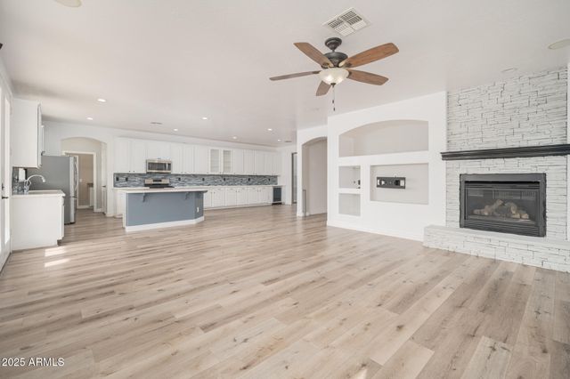 4031 E DESERT FOREST Trail, Cave Creek, AZ 85331