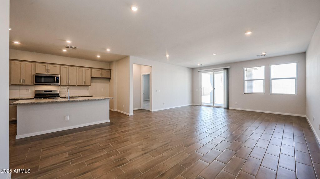 22845 W MONONA Lane, Surprise, AZ 85387 — photo 5