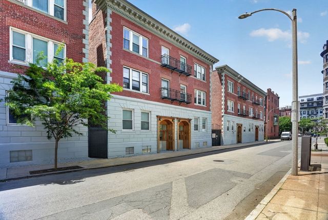 15 Aberdeen AB, Boston, MA 02215